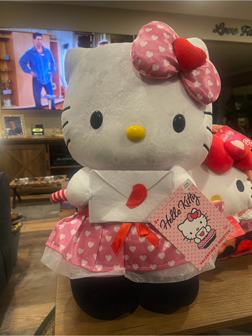 Hello Kitty valentines door greeter